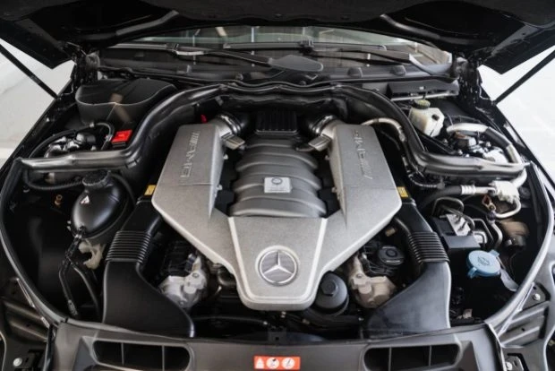 2011 Mercedes-Benz W204 C 63 AMG - Image 6 of 8