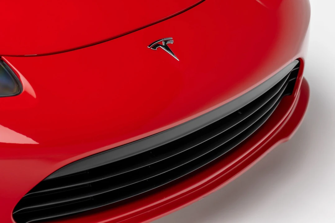 2011 Tesla Roadster - Image 28 of 31