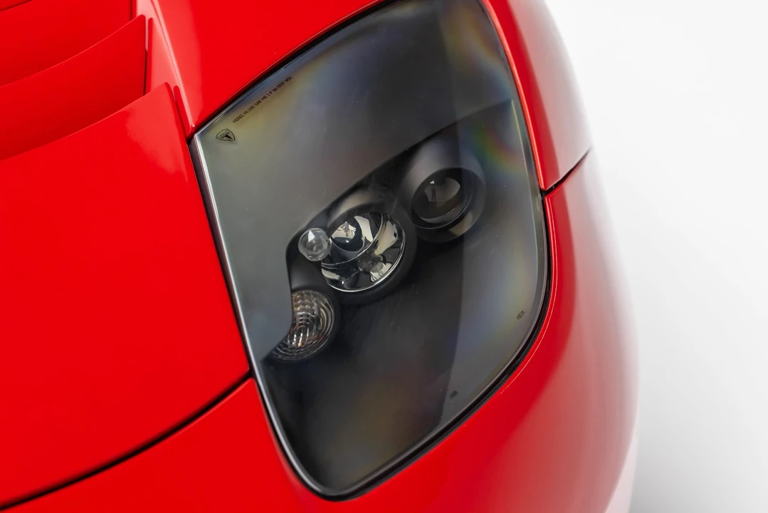 2011 Tesla Roadster - Image 22 of 31