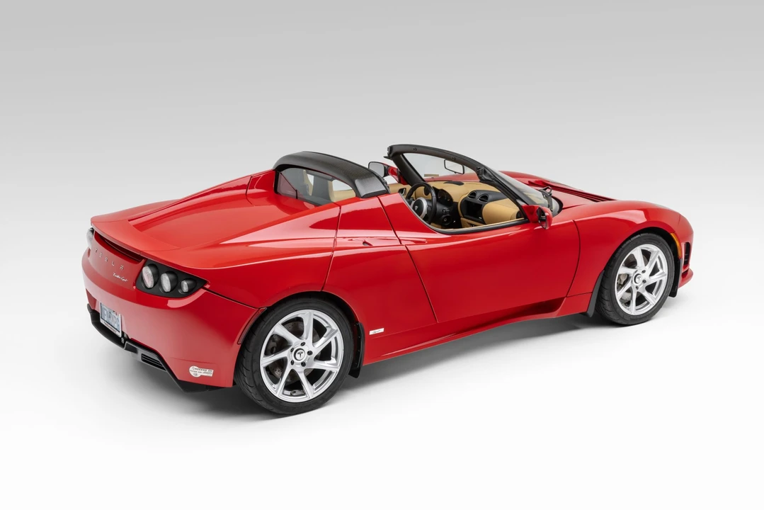 2011 Tesla Roadster - Image 14 of 31