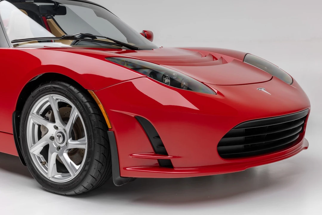 2011 Tesla Roadster - Image 21 of 31