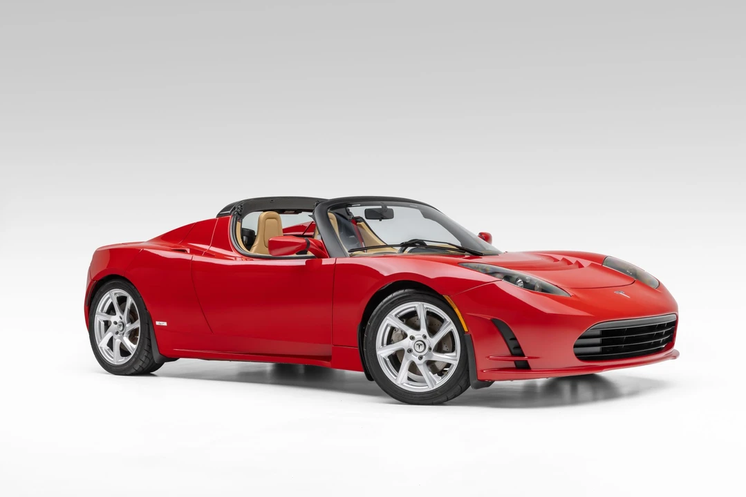 2011 Tesla Roadster - Image 16 of 31