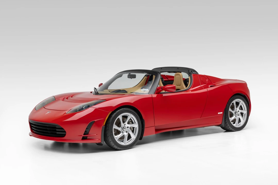 2011 Tesla Roadster - Image 5 of 31