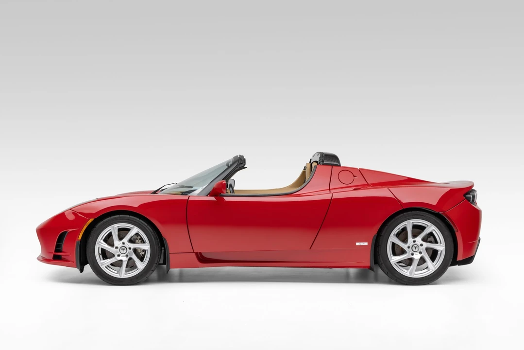 2011 Tesla Roadster - Image 7 of 31
