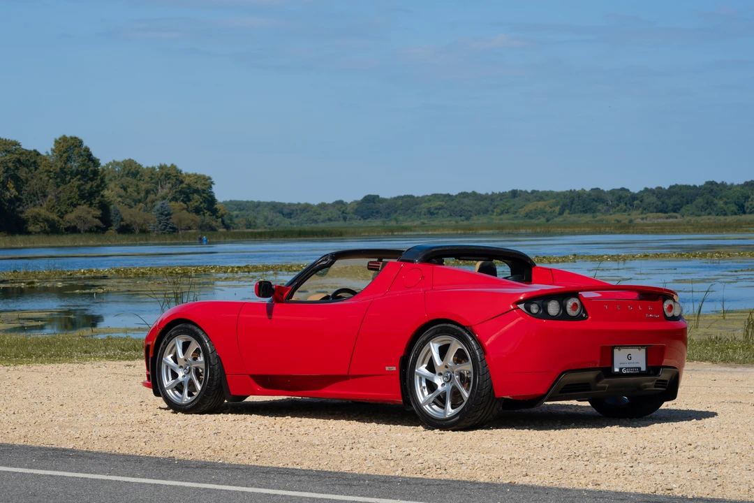 2011 Tesla Roadster - Image 11 of 31
