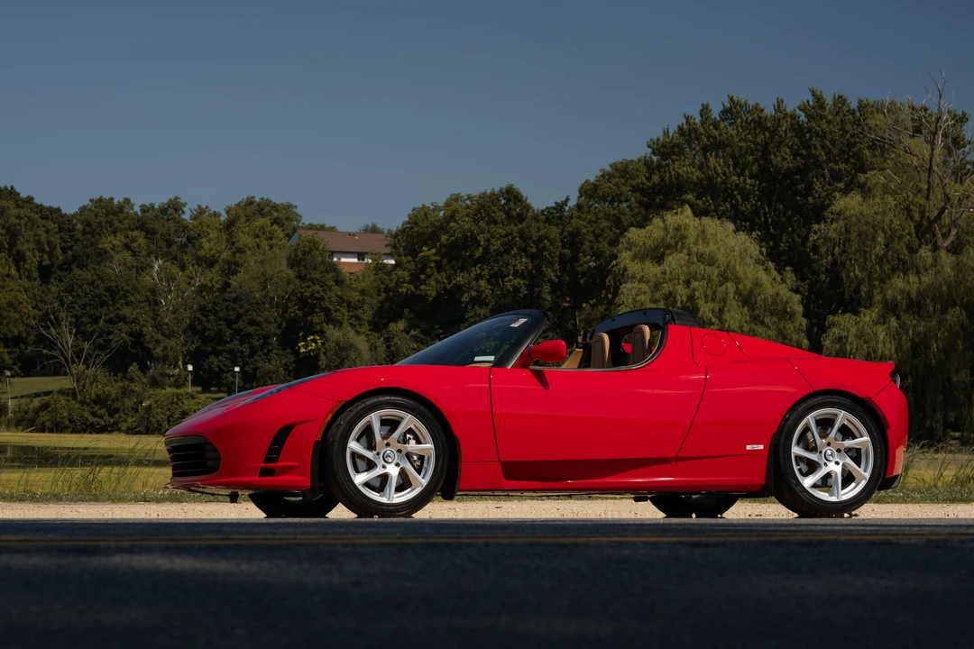 2011 Tesla Roadster - Image 7 of 31