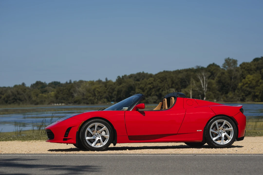 2011 Tesla Roadster - Image 8 of 31