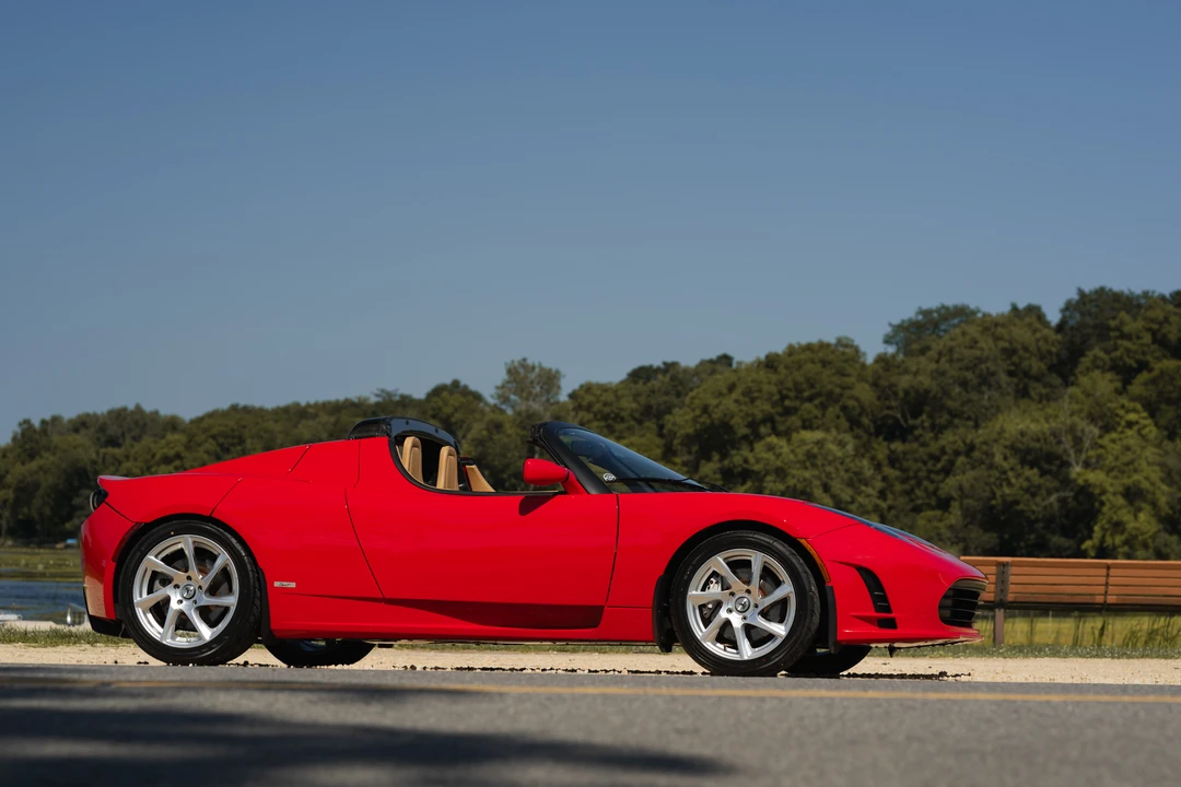 2011 Tesla Roadster - Image 17 of 31