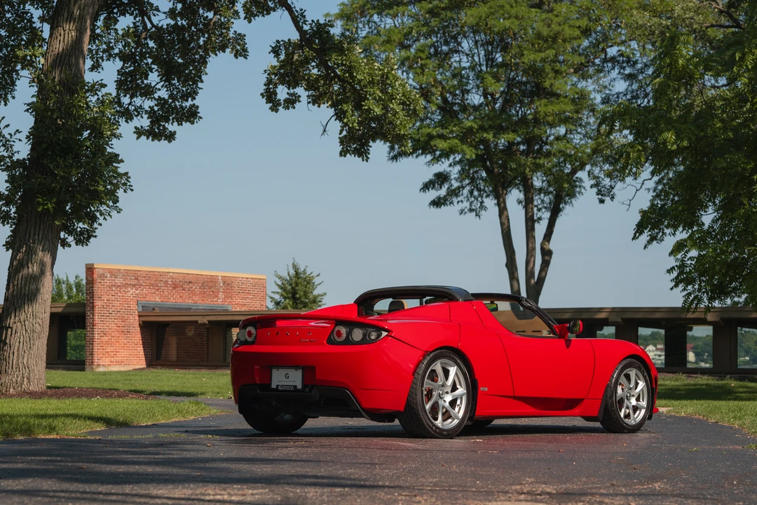 2011 Tesla Roadster - Image 15 of 31