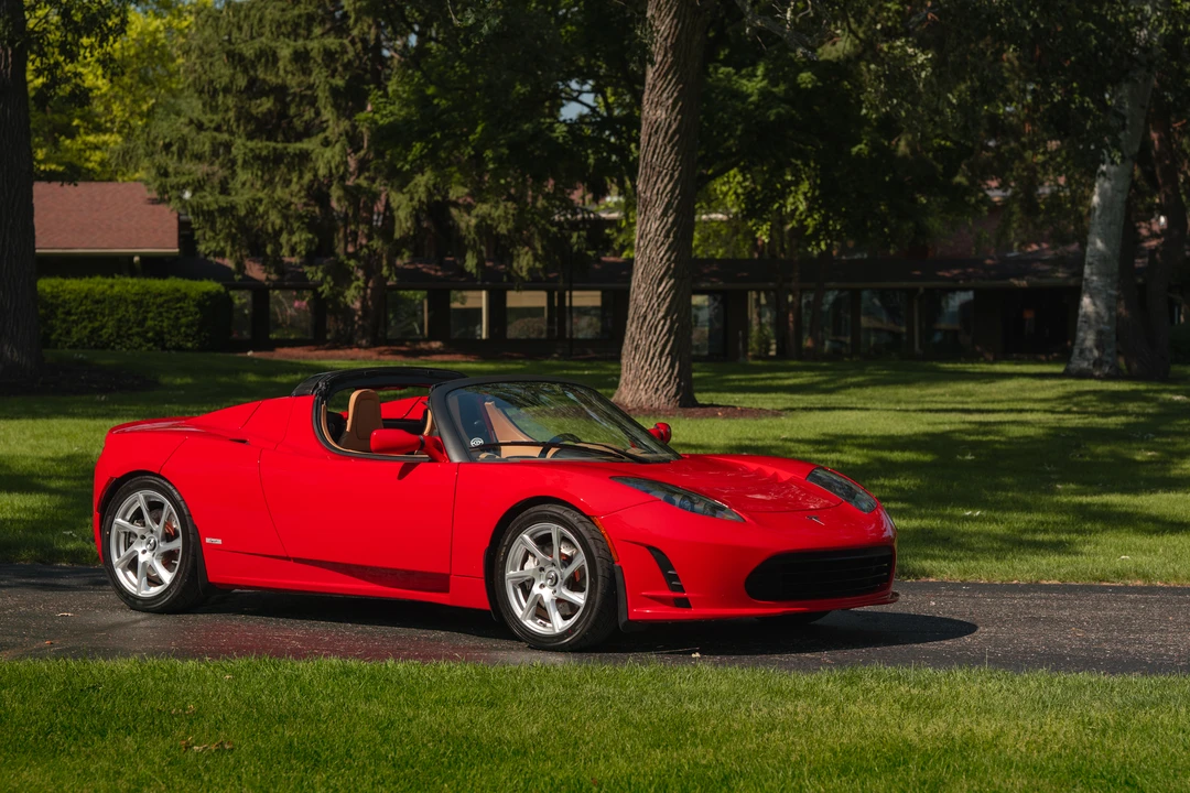 2011 Tesla Roadster - Image 18 of 31