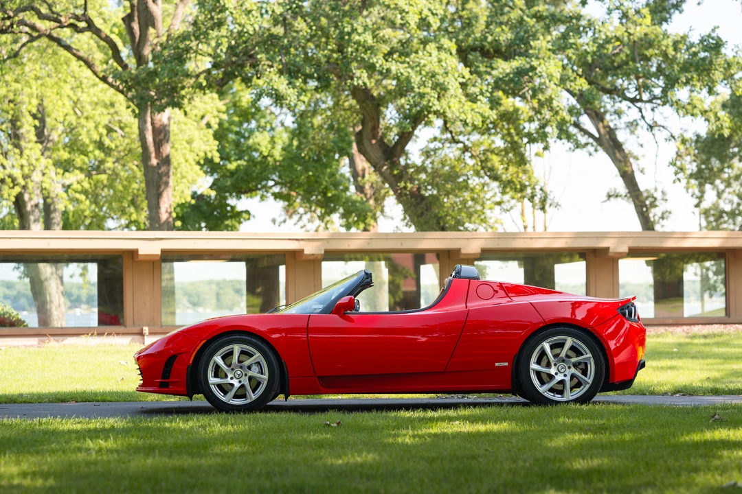 2011 Tesla Roadster - Image 25 of 31