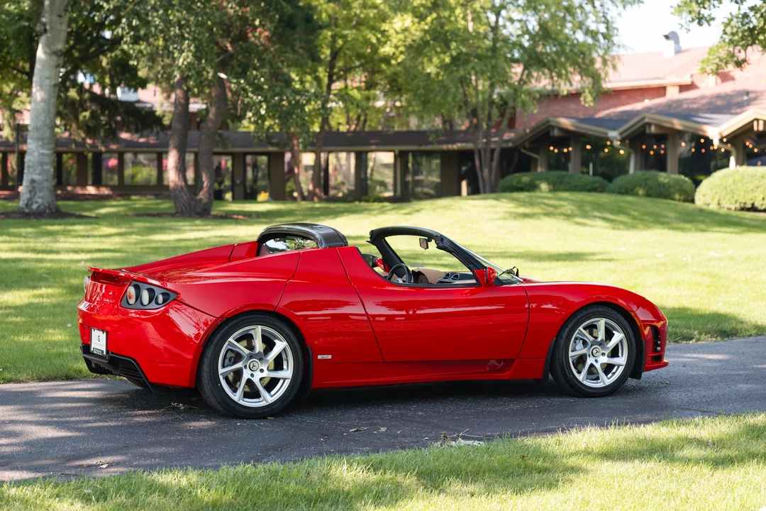 2011 Tesla Roadster - Image 30 of 31