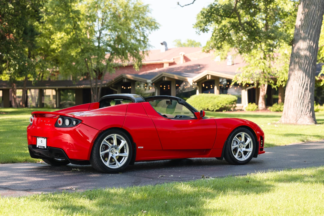 2011 Tesla Roadster - Image 29 of 31
