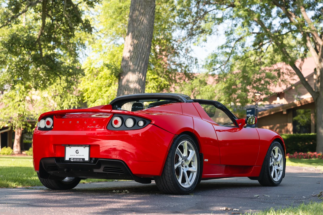2011 Tesla Roadster - Image 27 of 31