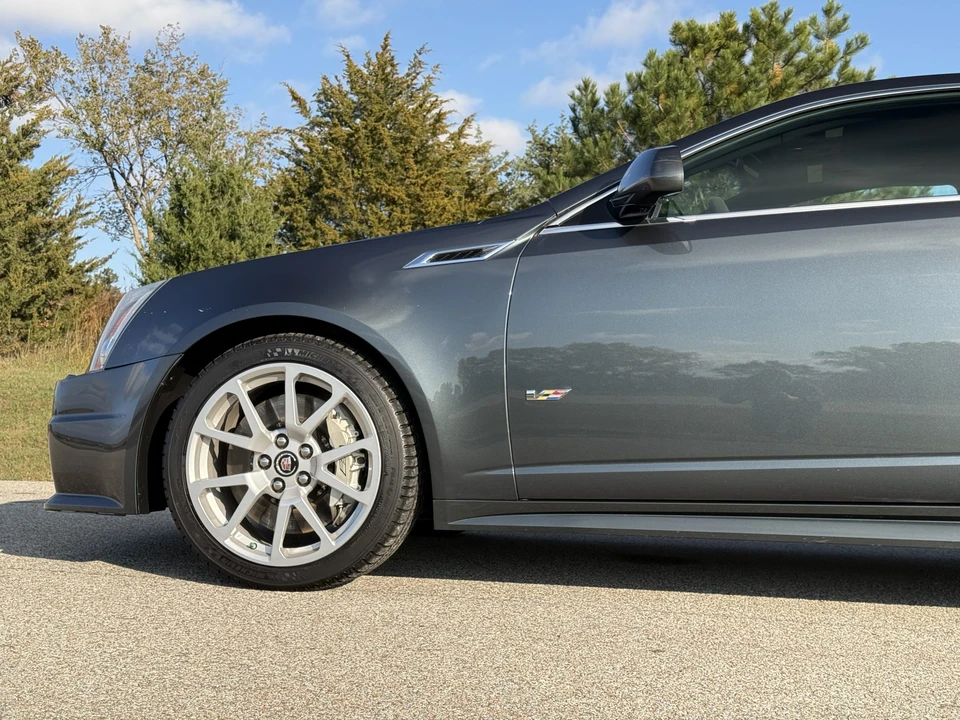 2013 Cadillac CTS-V 2nd Gen - Image 30 of 31