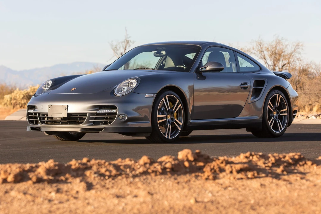 2013 Porsche 997 Turbo - Image 6 of 31