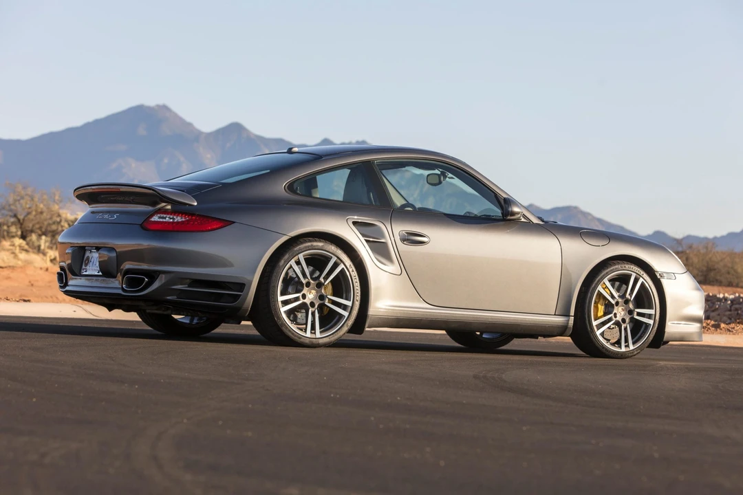2013 Porsche 997 Turbo - Image 15 of 31