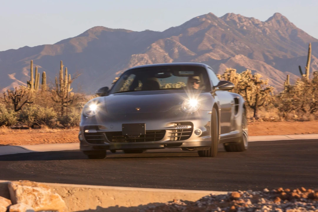 2013 Porsche 997 Turbo - Image 25 of 31