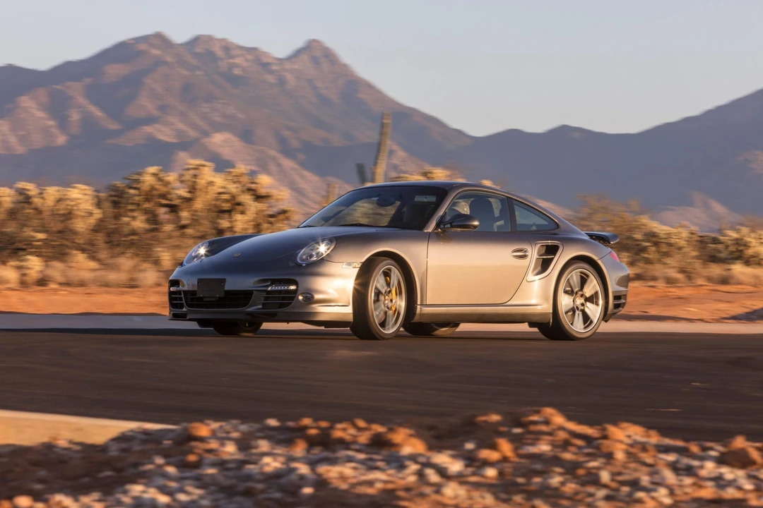 2013 Porsche 997 Turbo - Image 26 of 31
