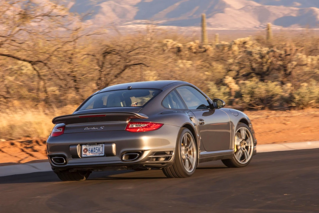 2013 Porsche 997 Turbo - Image 29 of 31