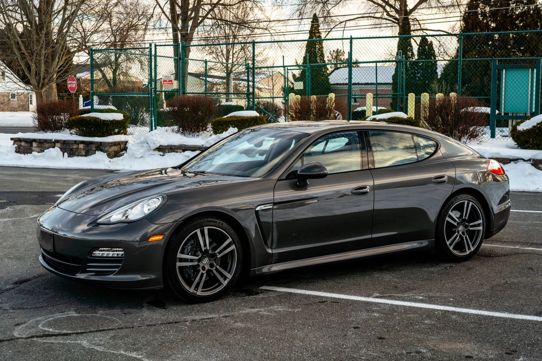 2013 Porsche 970 Panamera 4S - Image 2 of 31