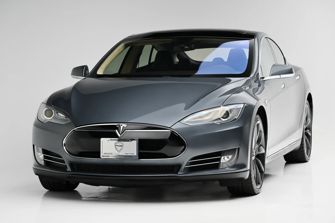 2013 Tesla Model S - Image 3 of 31