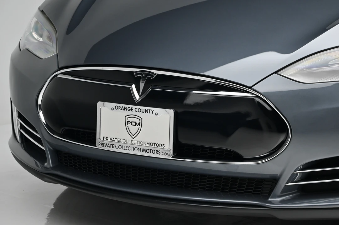 2013 Tesla Model S - Image 9 of 31