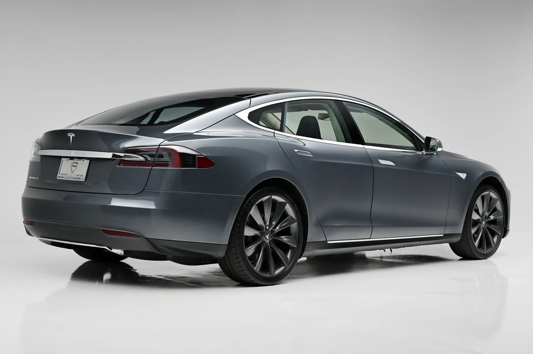 2013 Tesla Model S - Image 6 of 31