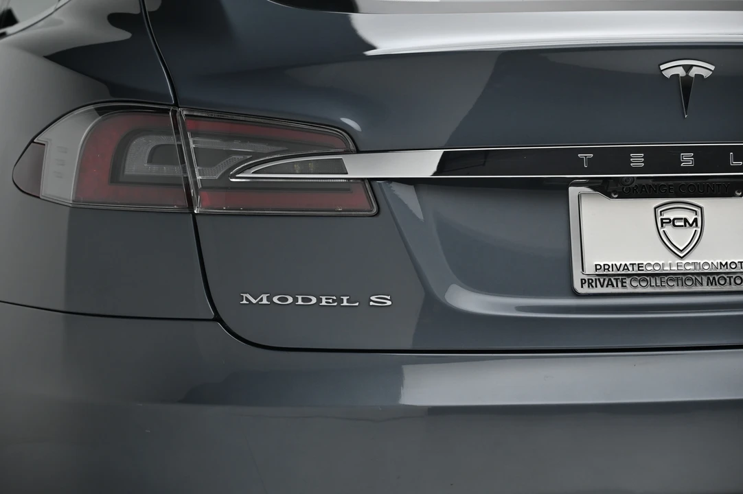 2013 Tesla Model S - Image 22 of 31