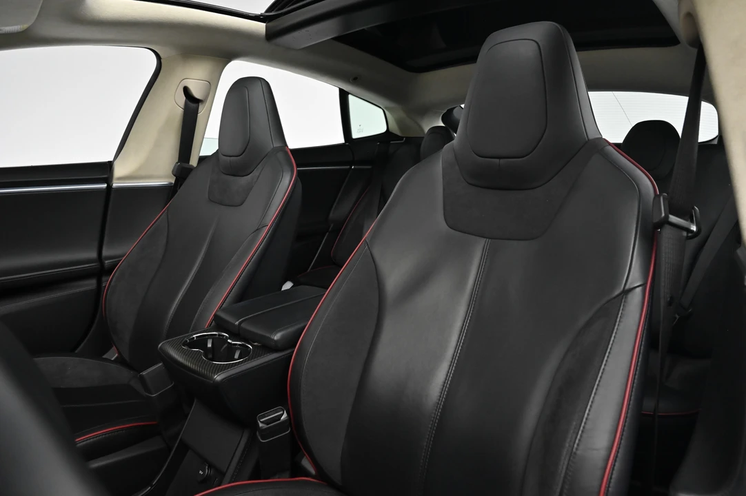 2013 Tesla Model S - Image 27 of 31