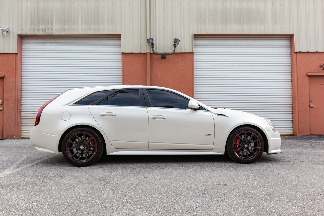 2014 Cadillac CTS-V 2nd Gen - Image 9 of 31