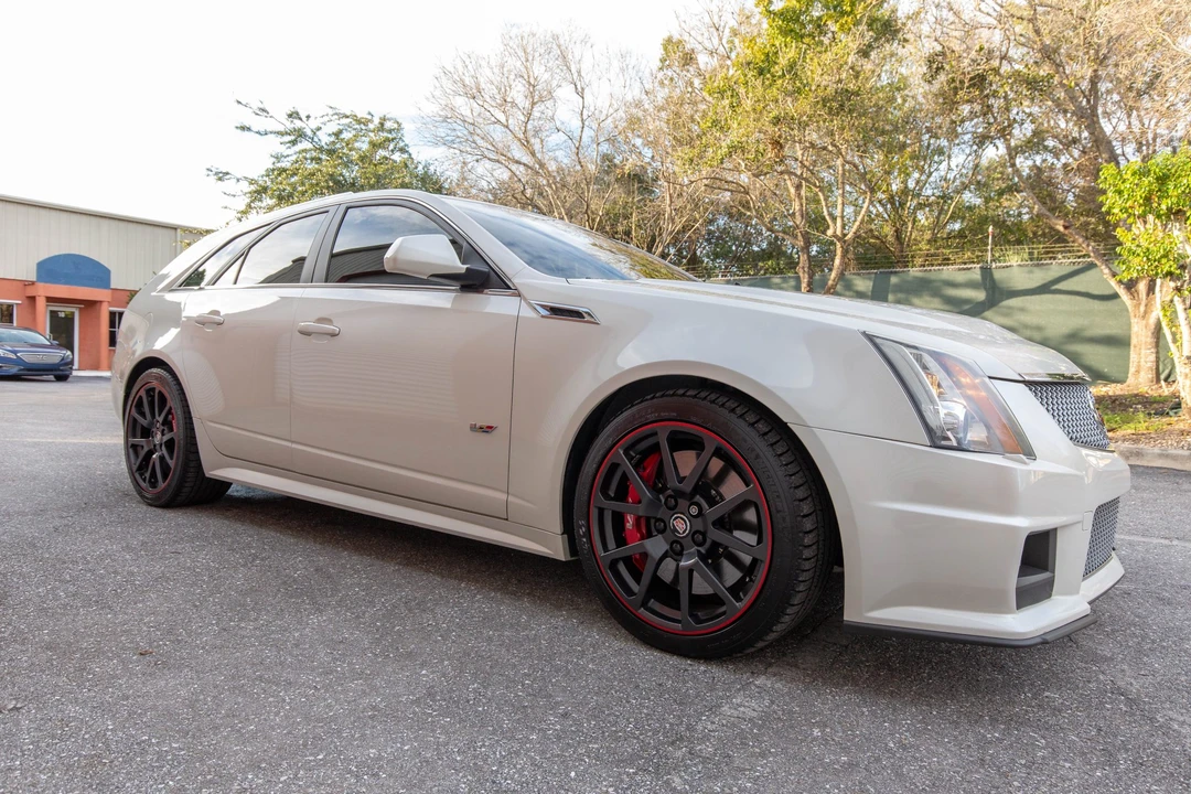 2014 Cadillac CTS-V 2nd Gen - Image 11 of 31