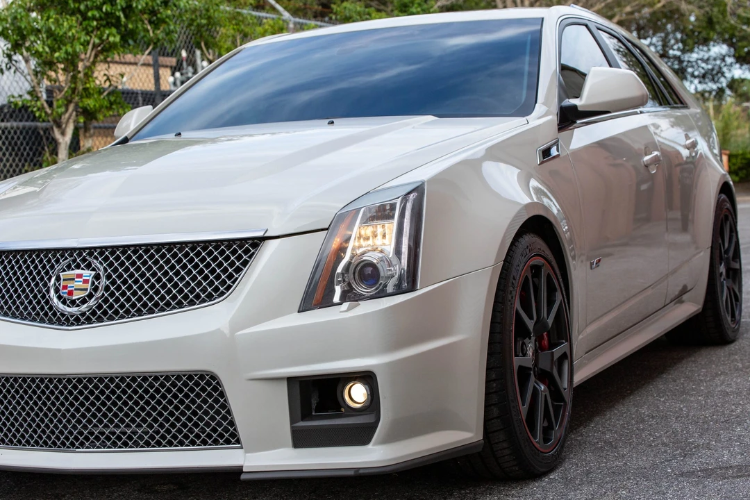 2014 Cadillac CTS-V 2nd Gen - Image 15 of 31