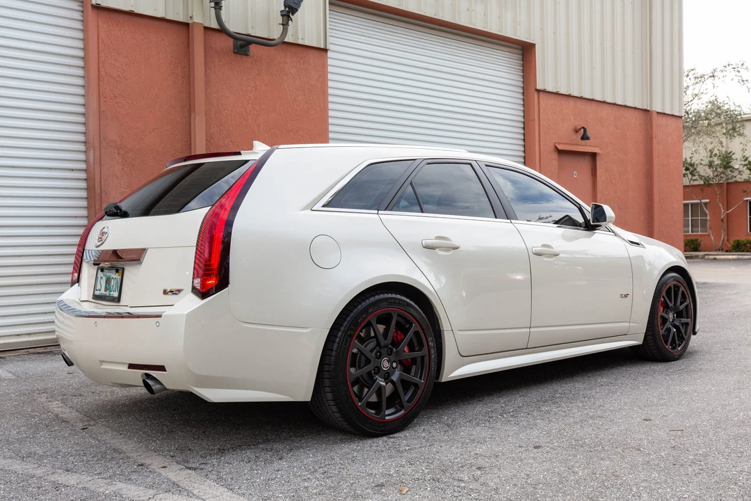 2014 Cadillac CTS-V 2nd Gen - Image 8 of 31