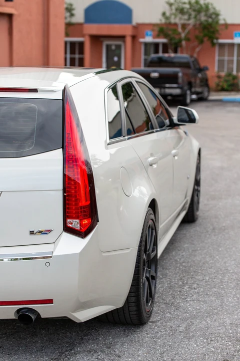 2014 Cadillac CTS-V 2nd Gen - Image 30 of 31