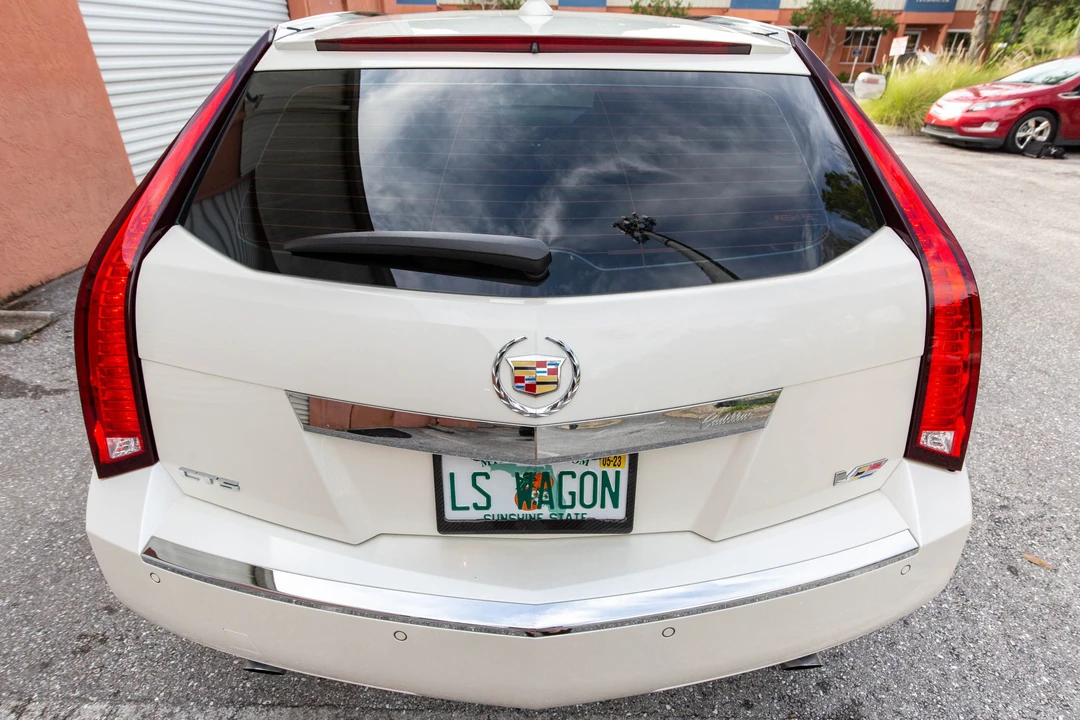 2014 Cadillac CTS-V 2nd Gen - Image 24 of 31