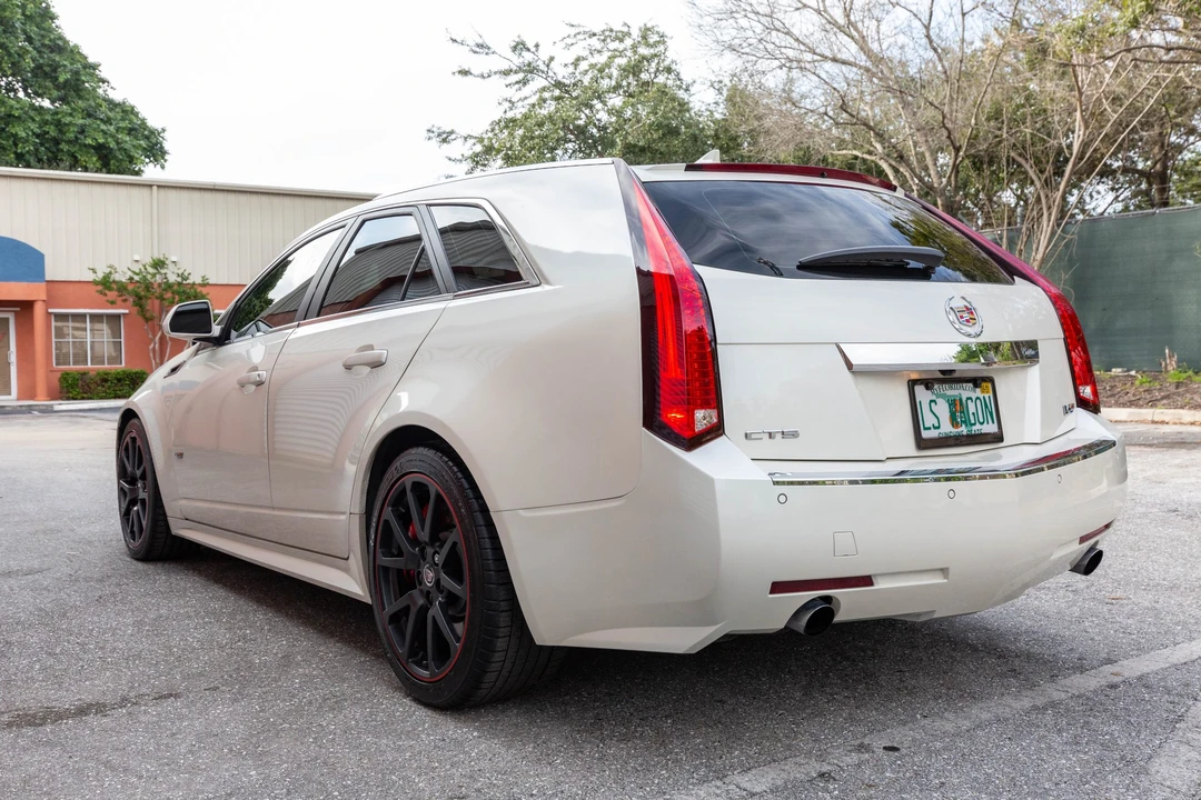 2014 Cadillac CTS-V 2nd Gen - Image 5 of 31
