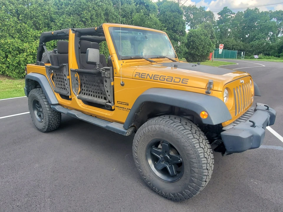 2014 Jeep JK Wrangler - Image 15 of 31