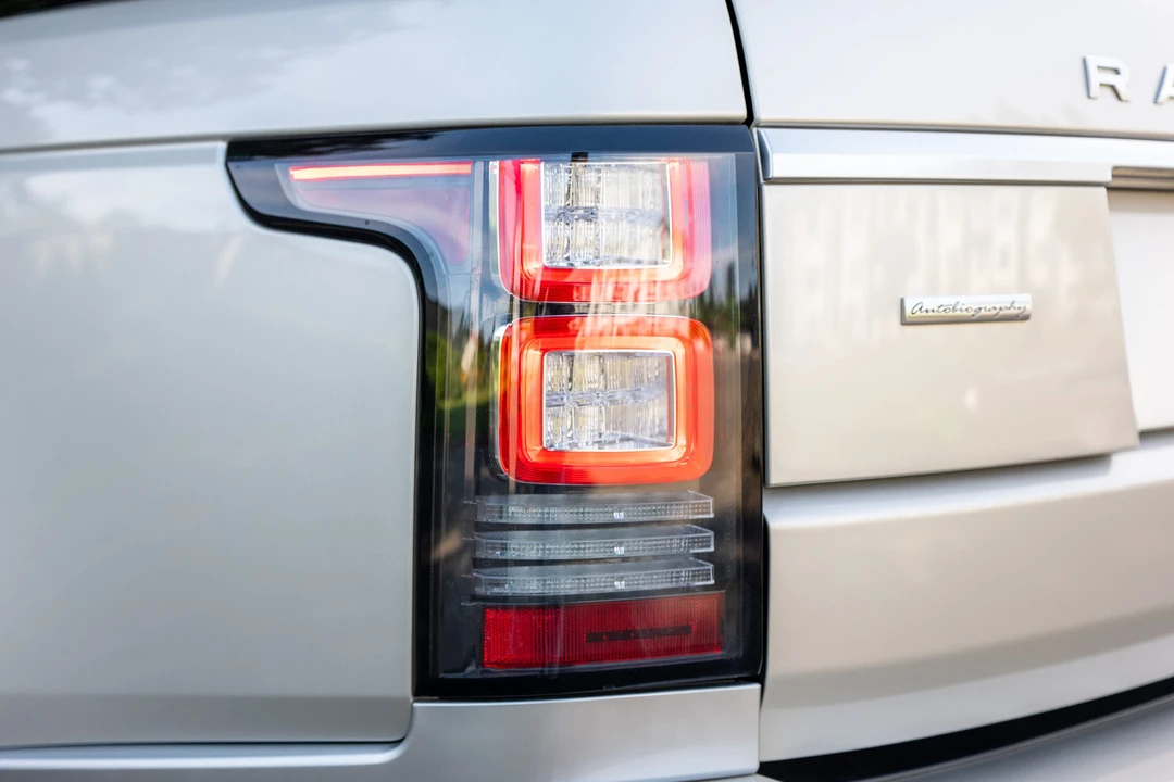 2014 Land Rover Range Rover L405 - Image 23 of 31