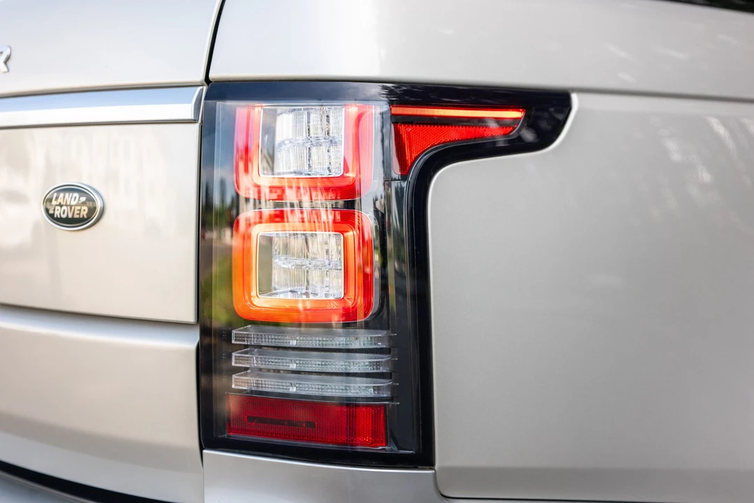 2014 Land Rover Range Rover L405 - Image 24 of 31
