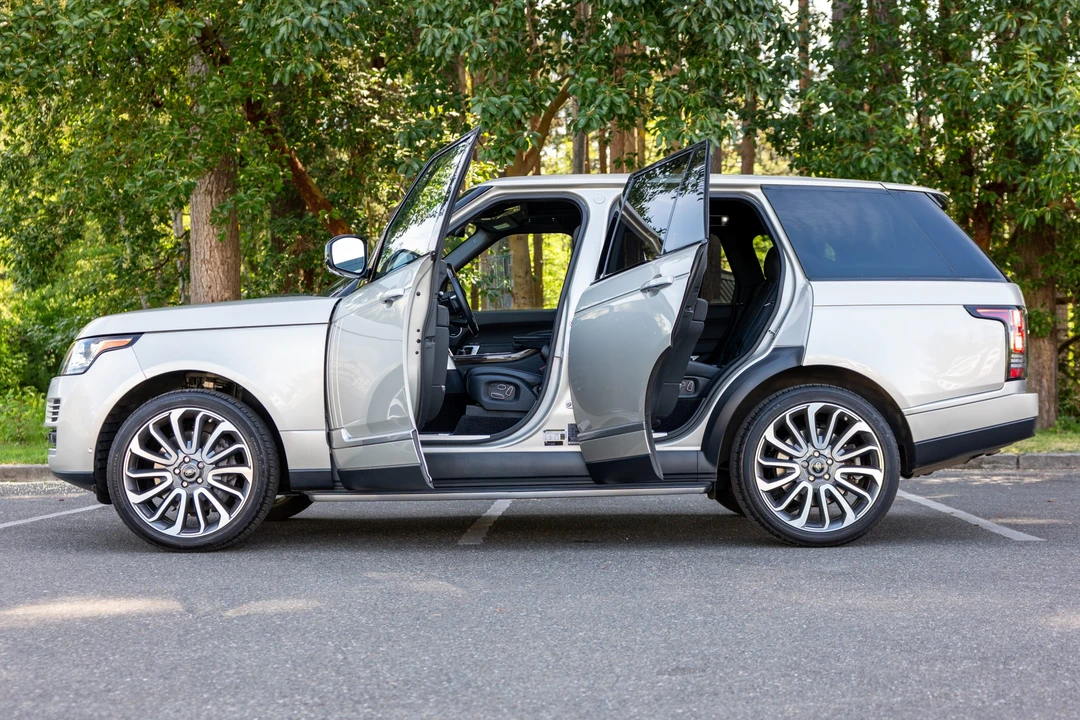 2014 Land Rover Range Rover L405 - Image 12 of 31