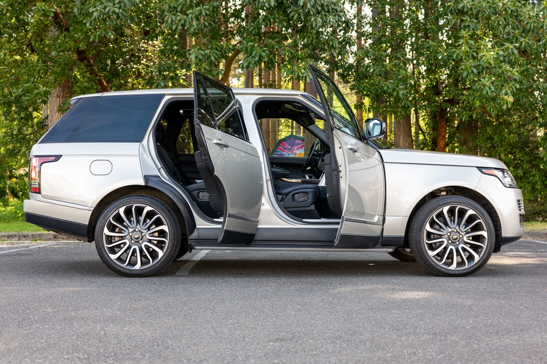 2014 Land Rover Range Rover L405 - Image 10 of 31