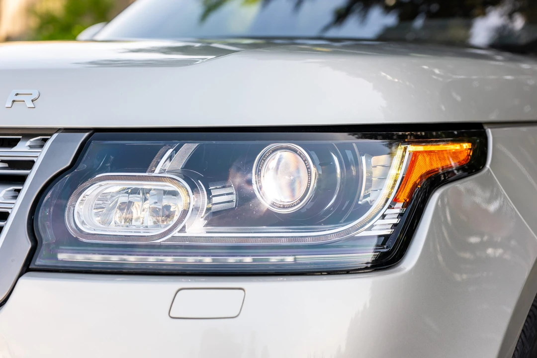 2014 Land Rover Range Rover L405 - Image 18 of 31