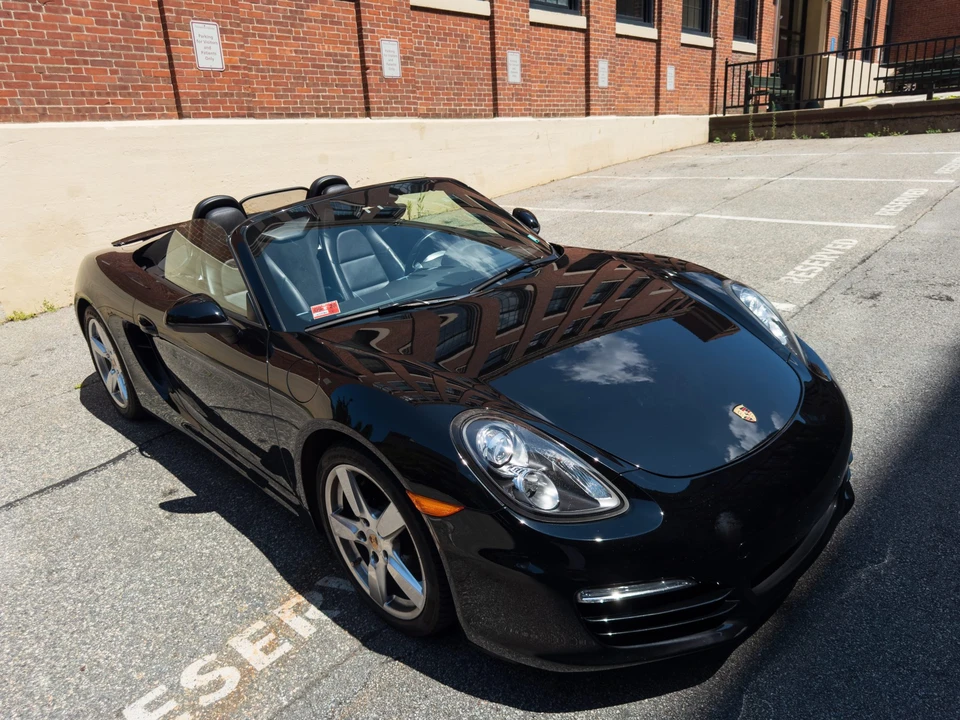 2014 Porsche 981 Boxster - Image 8 of 31