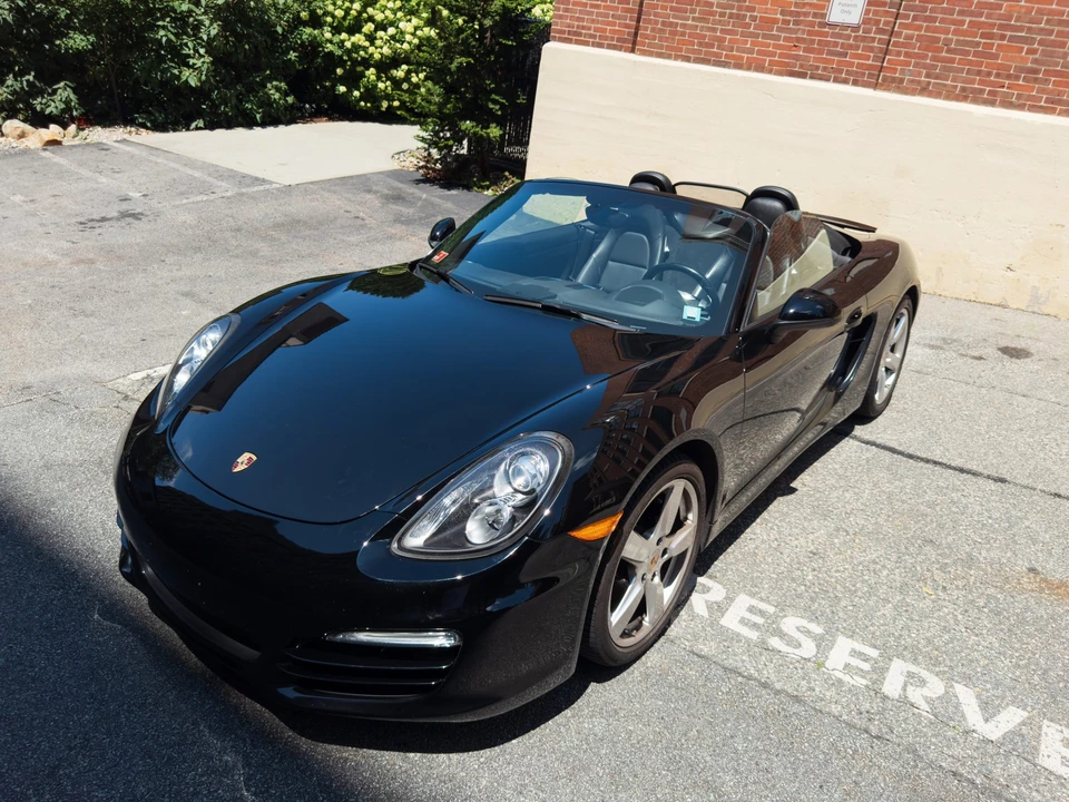 2014 Porsche 981 Boxster - Image 2 of 31
