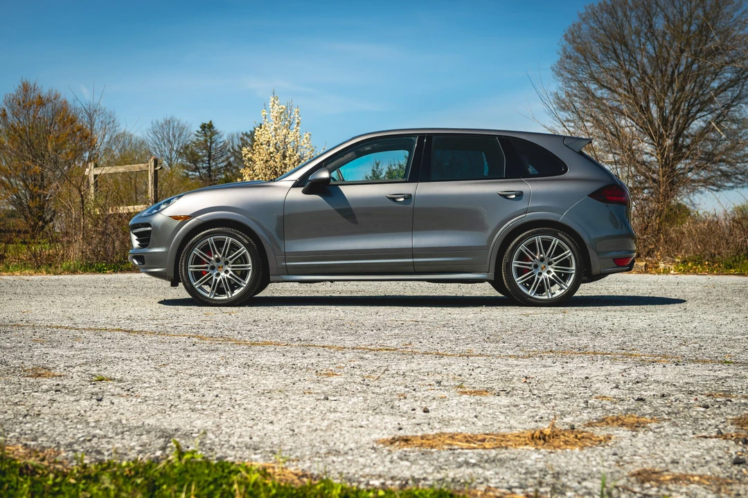2014 Porsche 958 Cayenne GTS - Image 16 of 31