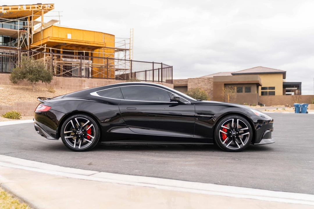 2015 Aston Martin Vanquish 2nd Gen - Image 5 of 31