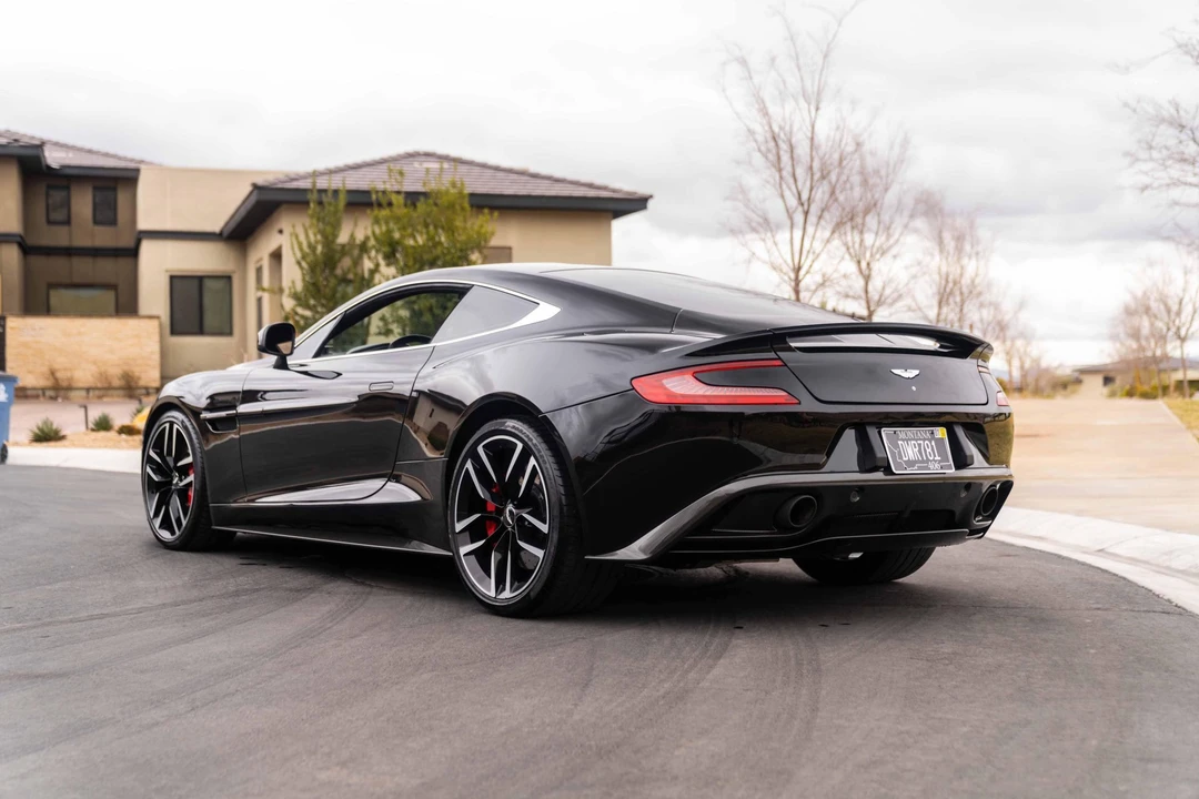 2015 Aston Martin Vanquish 2nd Gen - Image 8 of 31