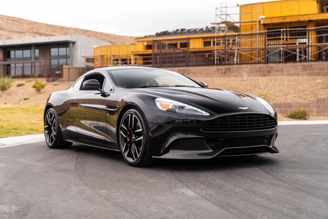 2015 Aston Martin Vanquish 2nd Gen - Image 4 of 31