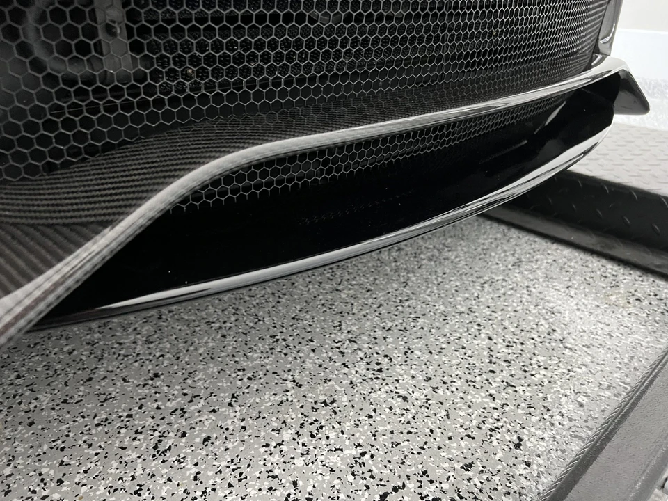 2015 Aston Martin Vanquish 2nd Gen - Image 27 of 31